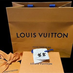 Louis Vuitton LV Iconic Jet Black Earrings